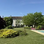 Belle Demeure Charentaise - Piscine Chauffee Villa