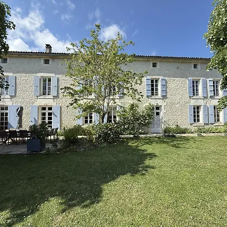 Villa Belle Demeure Charentaise - Piscine Chauffée *