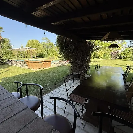 Belle Demeure Charentaise - Piscine Chauffee 别墅 *