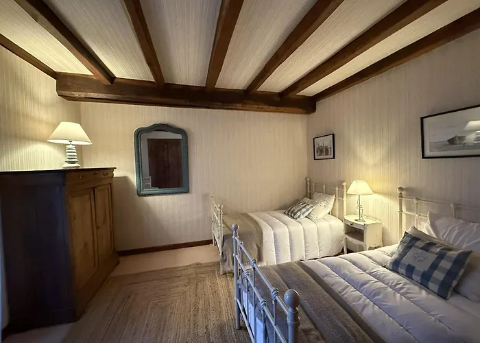 Belle Demeure Charentaise - Piscine Chauffee Villa