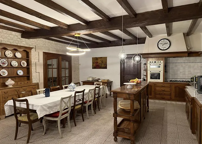 Belle Demeure Charentaise - Piscine Chauffee Villa *