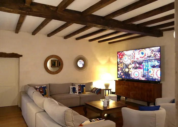 Belle Demeure Charentaise - Piscine Chauffee Villa