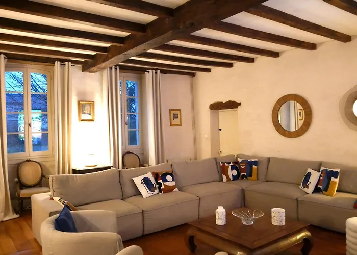 Belle Demeure Charentaise - Piscine Chauffee