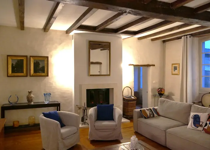 Belle Demeure Charentaise - Piscine Chauffee Villa *