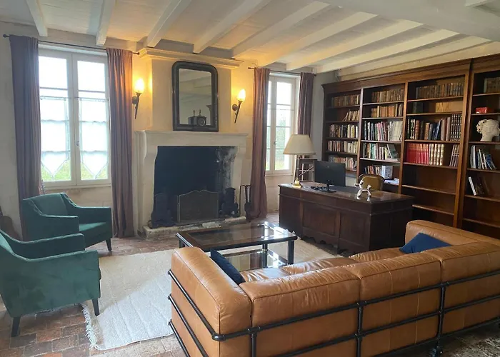 Belle Demeure Charentaise - Piscine Chauffee Villa