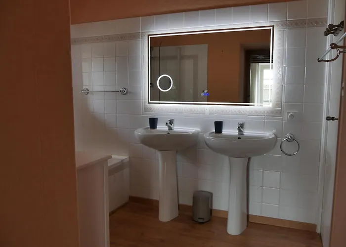 Belle Demeure Charentaise - Piscine Chauffee Villa *